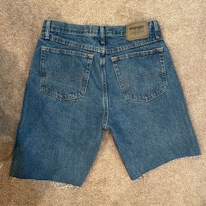 Wrangler vintage dark wash denim short jorts longer